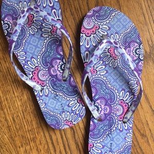 NEW condition Vera Bradley flip flops